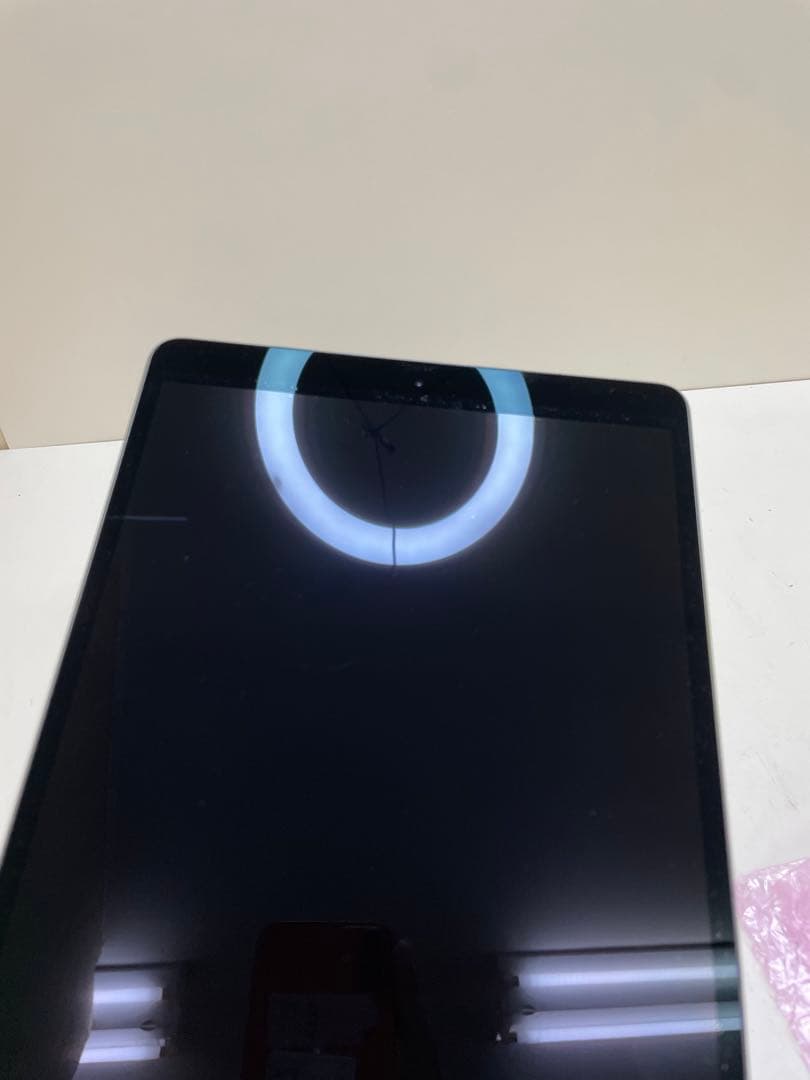 iPad Air 第3世代 64Gb Wi-Fi + Cellular 85%