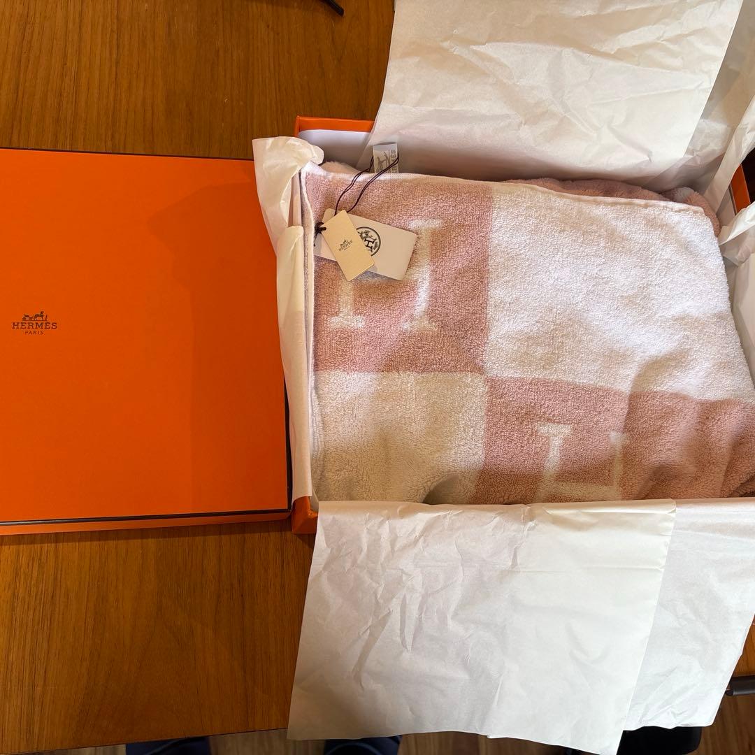 キ*コ様 HERMES ベージュ ホワイト バスタオル 大判