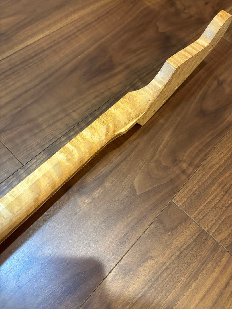 ストラト用 バーズアイ ワンピースメイプルネック 粗加工 未塗装