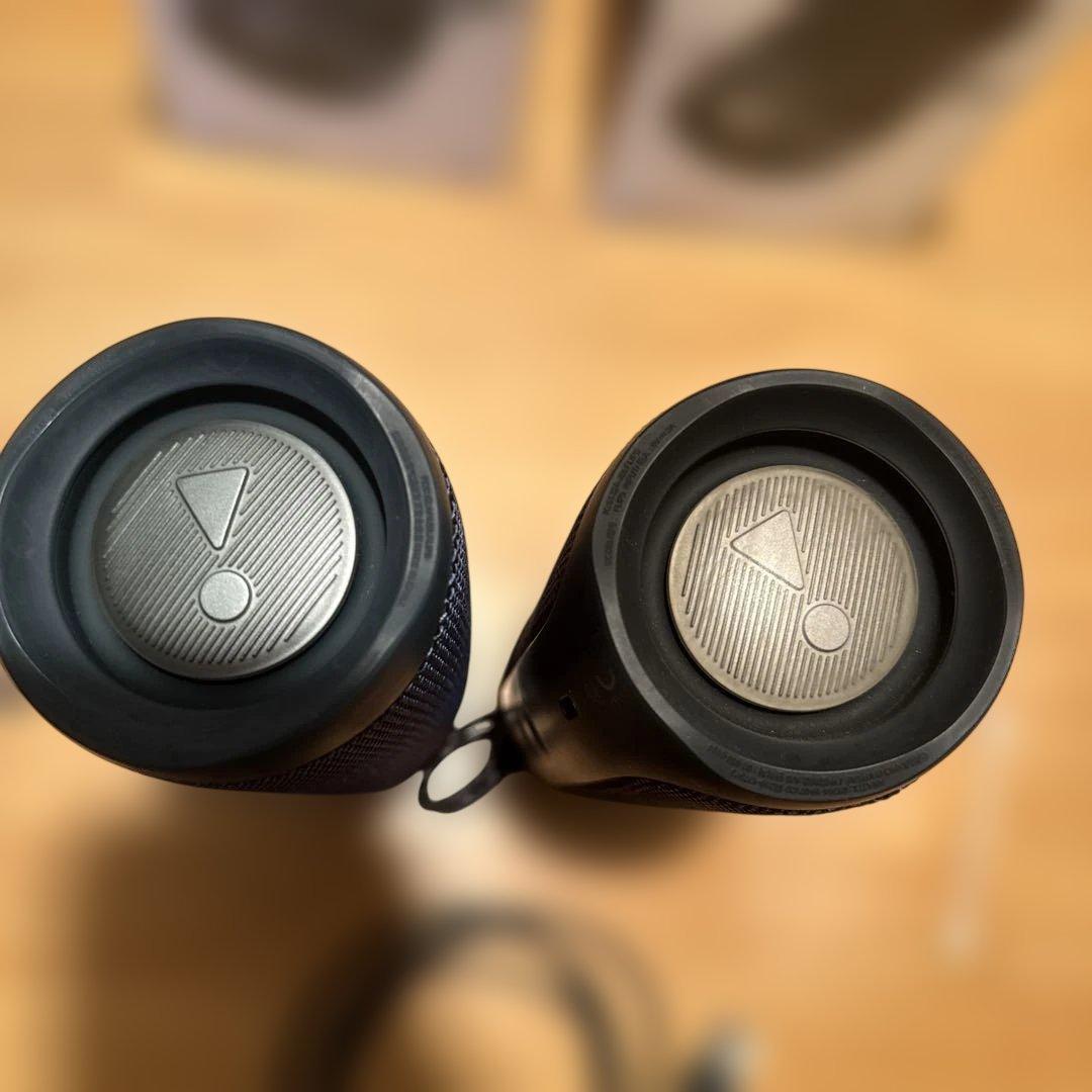 JBL FLIP5 スピーカー 2台でステレオセット アンカー充電器付き