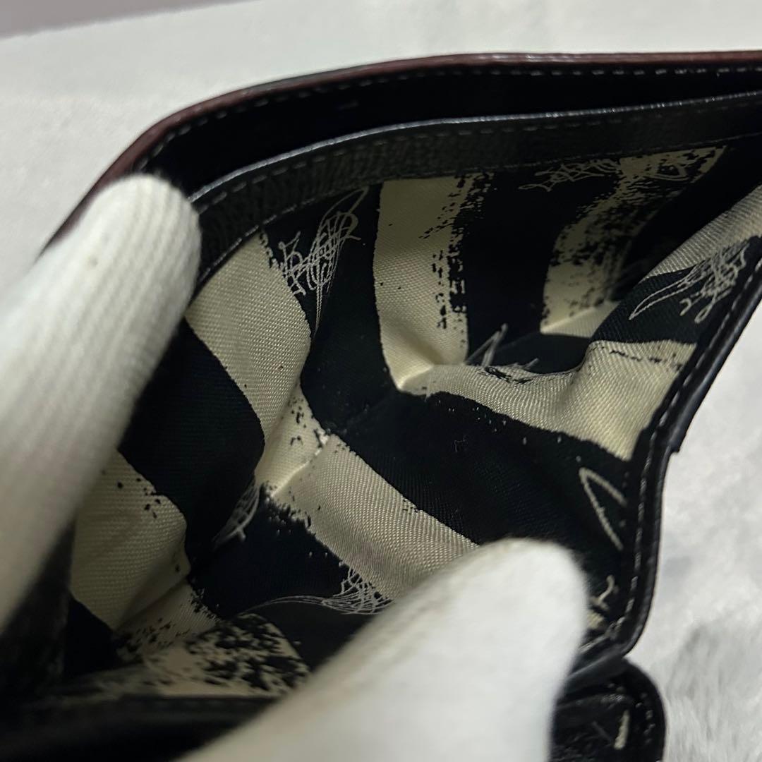 Vivienne westwood オーブロゴ　折り財布　ラウンドファスナー