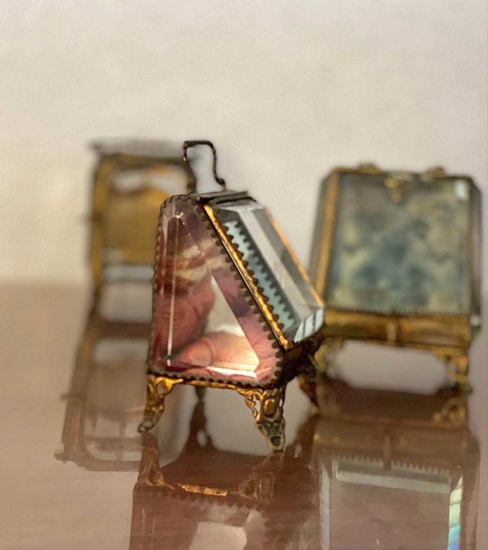 フランス　アンティーク　ジュエリー　ケース　ボックス　懐中時計　真鍮　ガラス