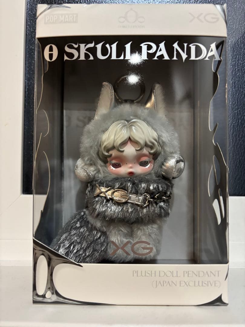 ニ*ジ様 SKULLPANDA x XG ぬいぐるみペンダント　（日本限定）　ス