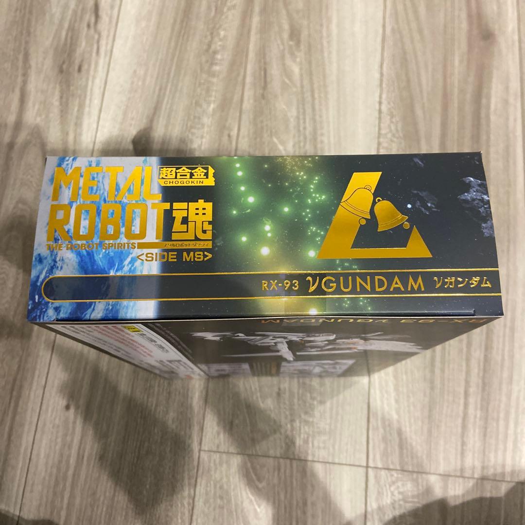 新品未開封品　BANDAI L ROBOT RX-93 νガンダム