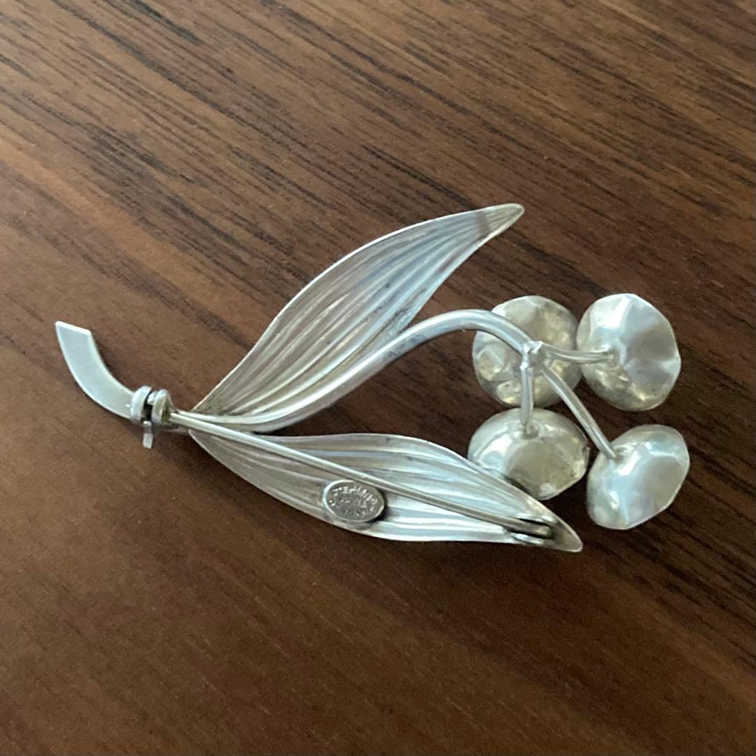 ヴィンテージ＊ブローチ　ボタニカル　フラワー　シルバー　アンティーク　　北欧