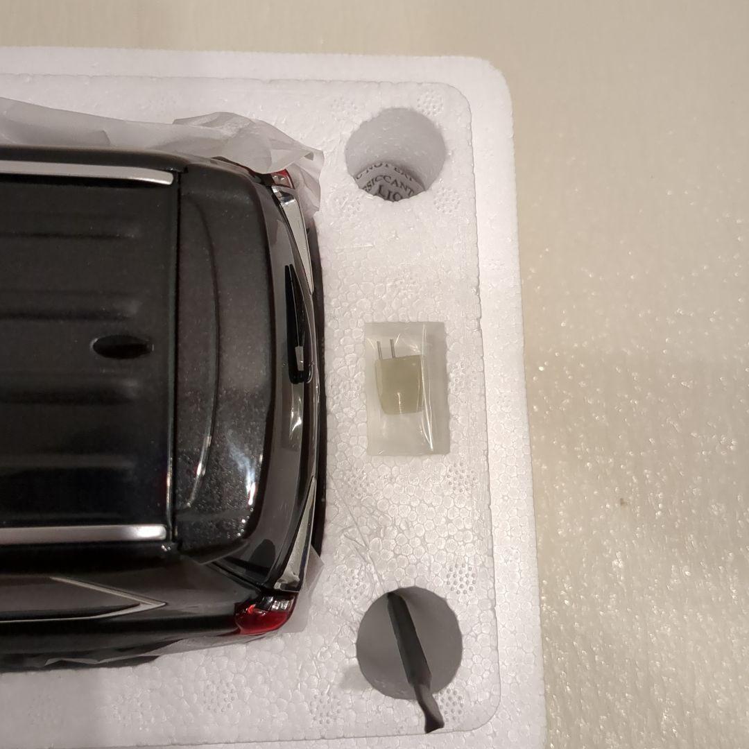 レクサスLX570　京商　1/18　箱付き