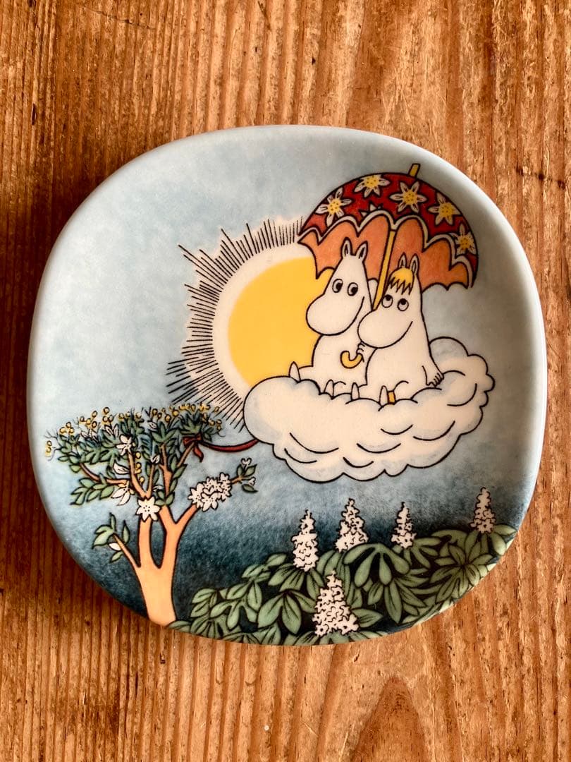 【希少】アラビア ウォールプレート 空飛ぶムーミン