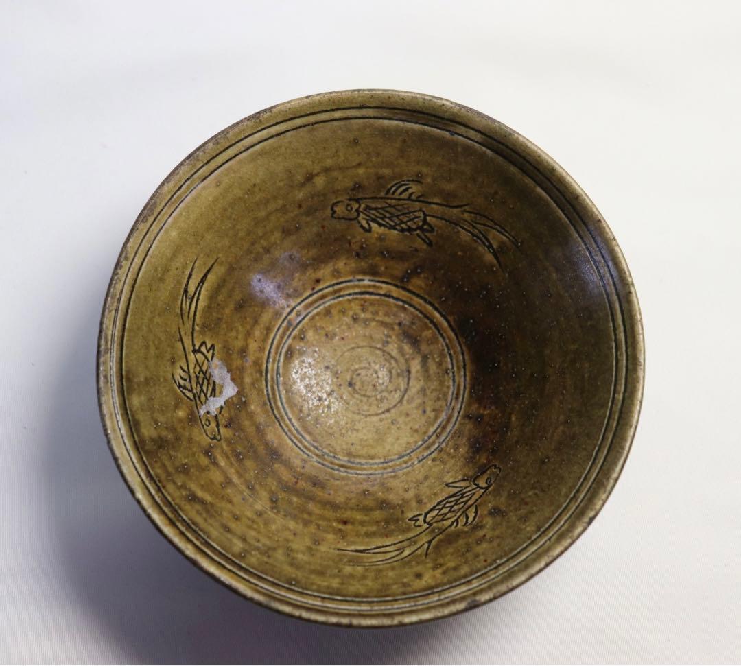 中国　飴釉魚紋碗　アンティーク　送料込み0902