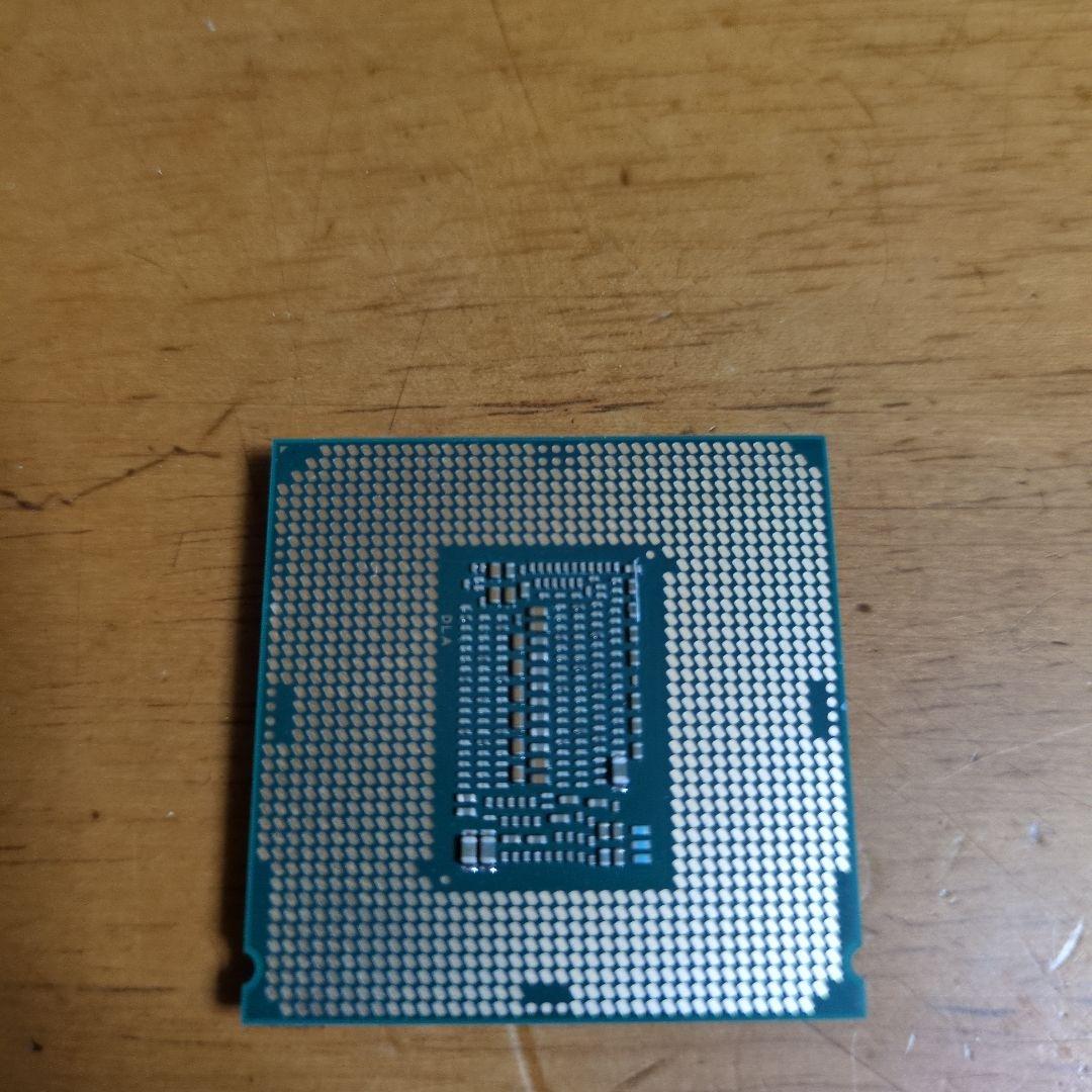 CPU Intel Core i7-9700 CPU 3.00GHz SRG13