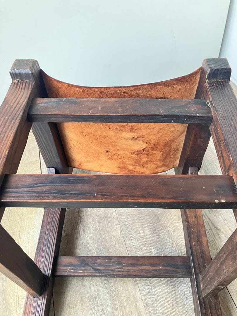 アンティーク　レザーチェア　本革張り　鋲打