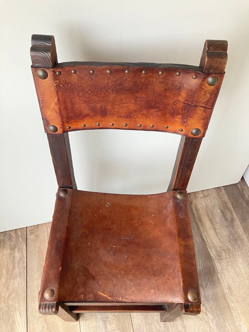 アンティーク　レザーチェア　本革張り　鋲打