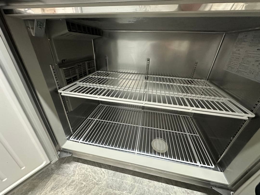 値下げ　2023年5月購入パナソニック業務用台下冷蔵庫SUR-K1261S