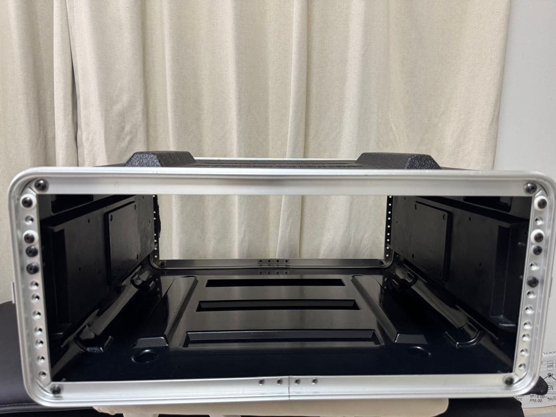 4Uラックケース - CLASSIC PRO CPA04