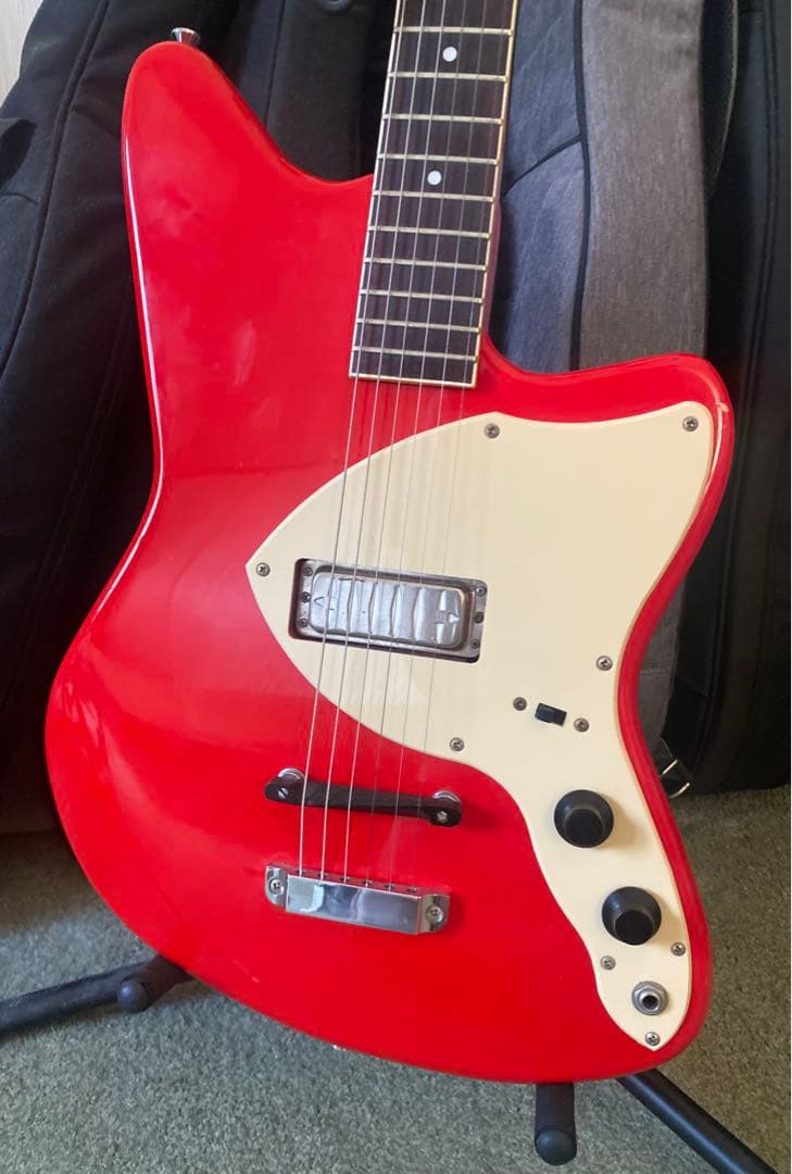 ギター Eastwood Guitars Airline Bobkat Red