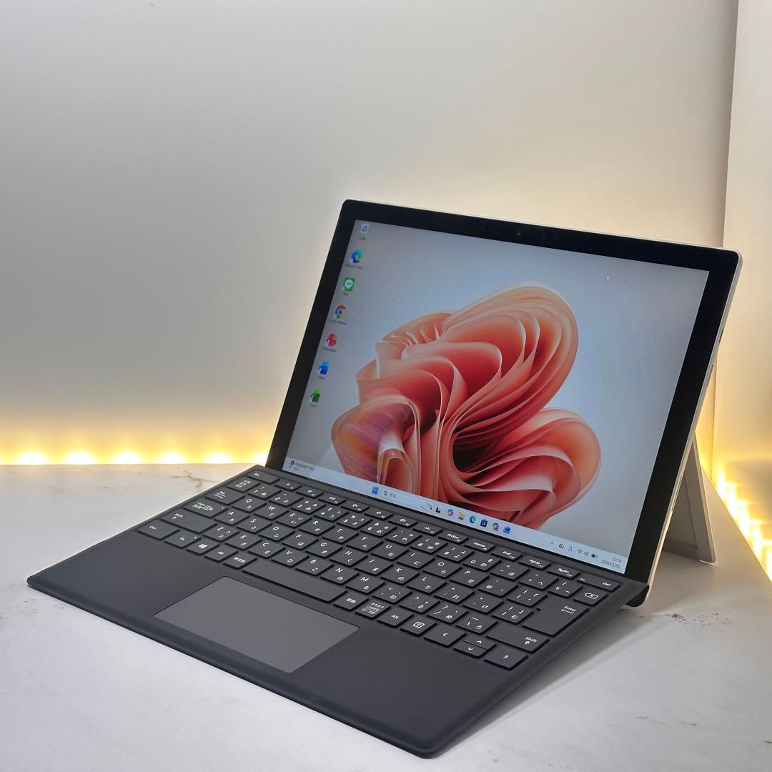 【準新品】Surface Pro 7 Core i3/4GB/128GB