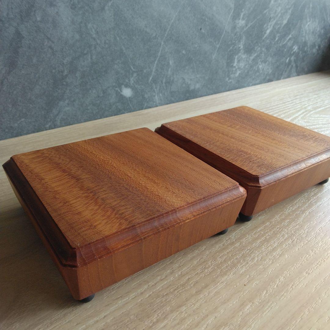 スピーカースタンド一対　欅無垢材