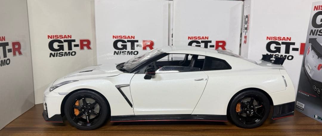 ディアゴスティーニ　R35 GTR ニスモ　未完成品