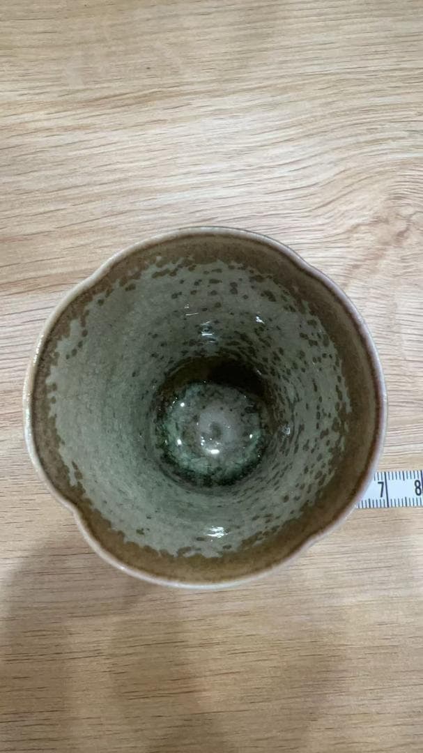 手描き蝶模様 湯呑 磁器製 新品未使用