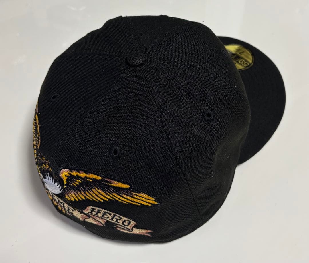 りん Supreme ANTIHERO New Era 59Fifty 7