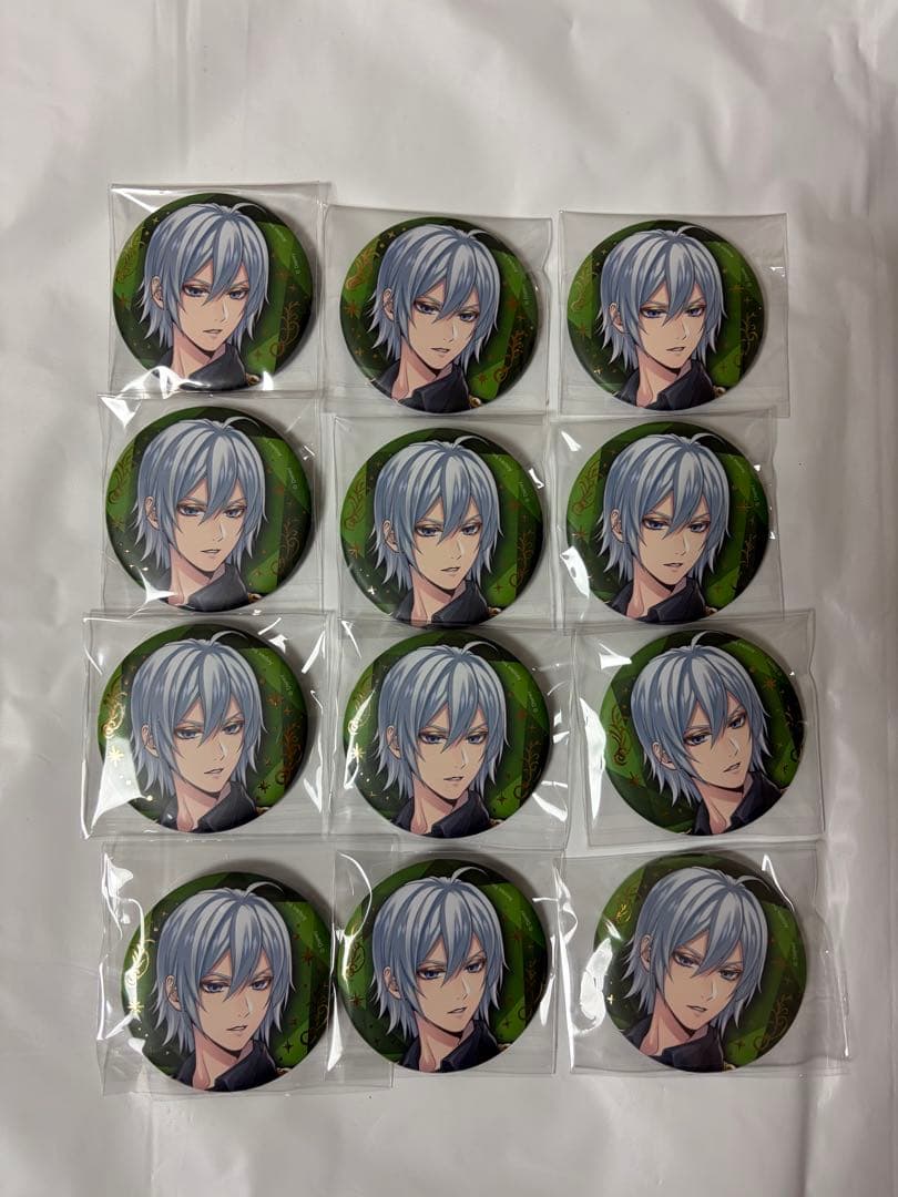 シルバー　ブレイジングジュエル　缶バッジ