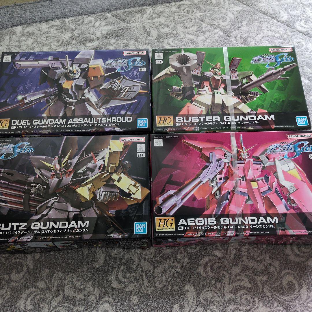 HG デュエル　バスター　ブリッツ　イージス　ガンダム　ガンプラ　シード　模型