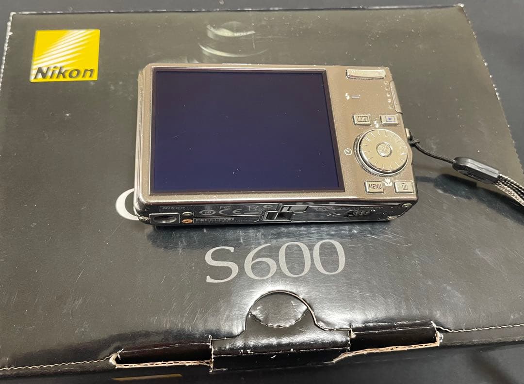 【訳有り】Nikon COOLPIX S600