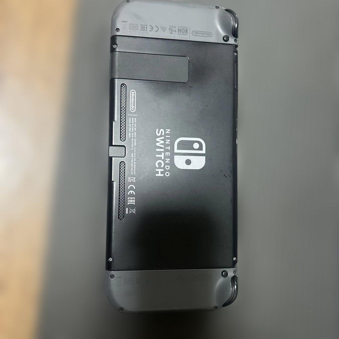 Nintendo Switch本体 + マリオカート8デラックス