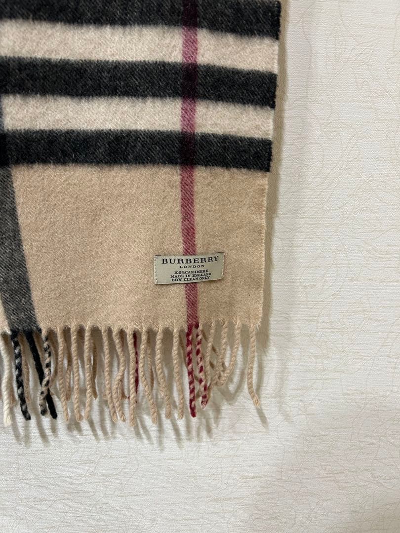 ほぼ未使用　バーバリー　カシミヤ 100パーセント　マフラー
