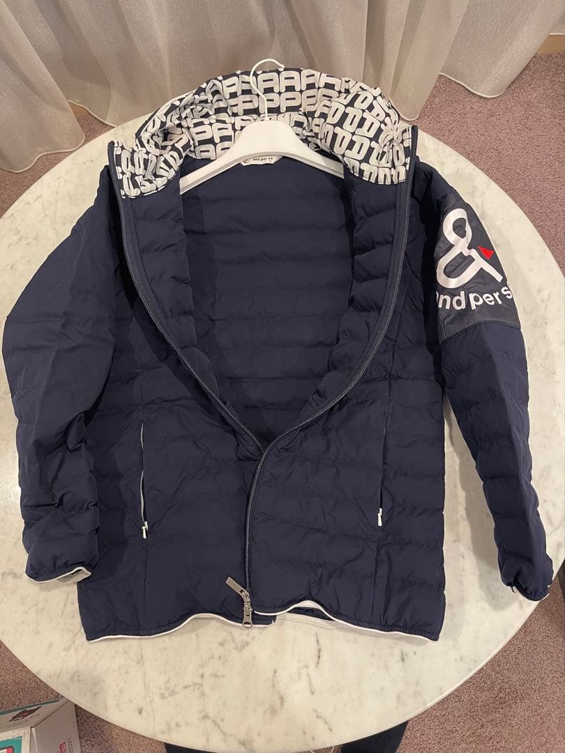 美品　未使用に近い　and per se キルティングジャケット M パーカー