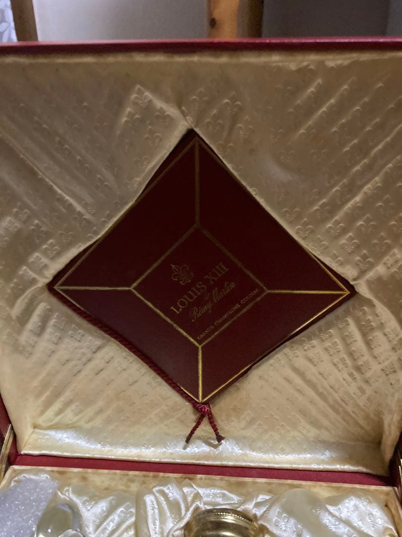 レミーマルタン　ルイ13世　金キャップ 700ml 古酒】　箱付き