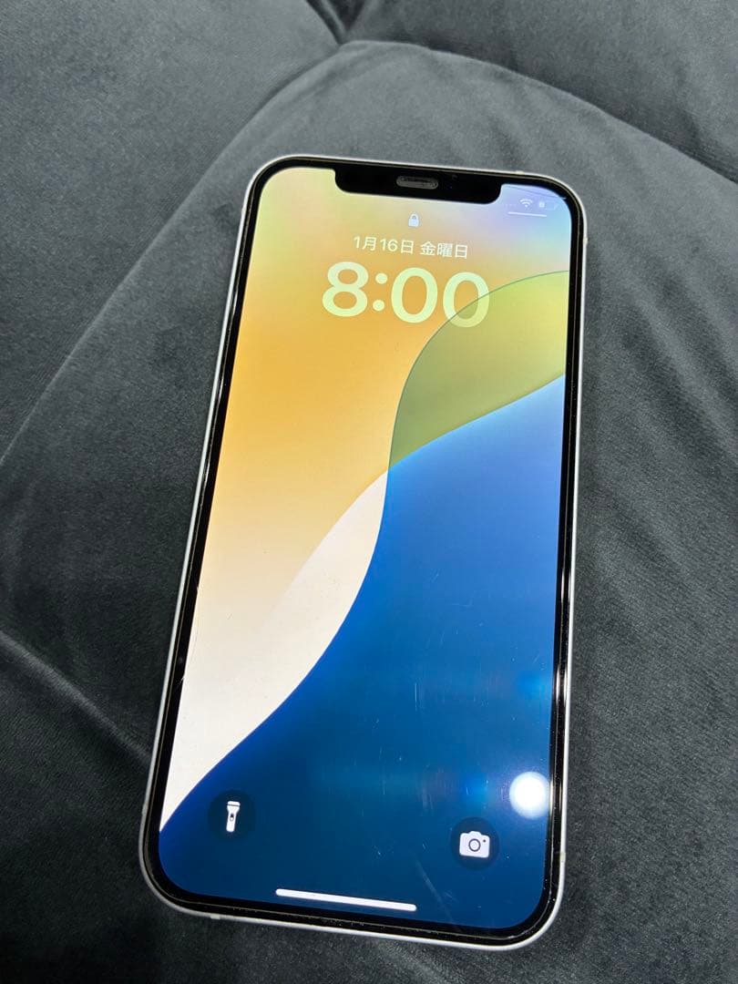 ドコモ iPhone64GB ホワイト