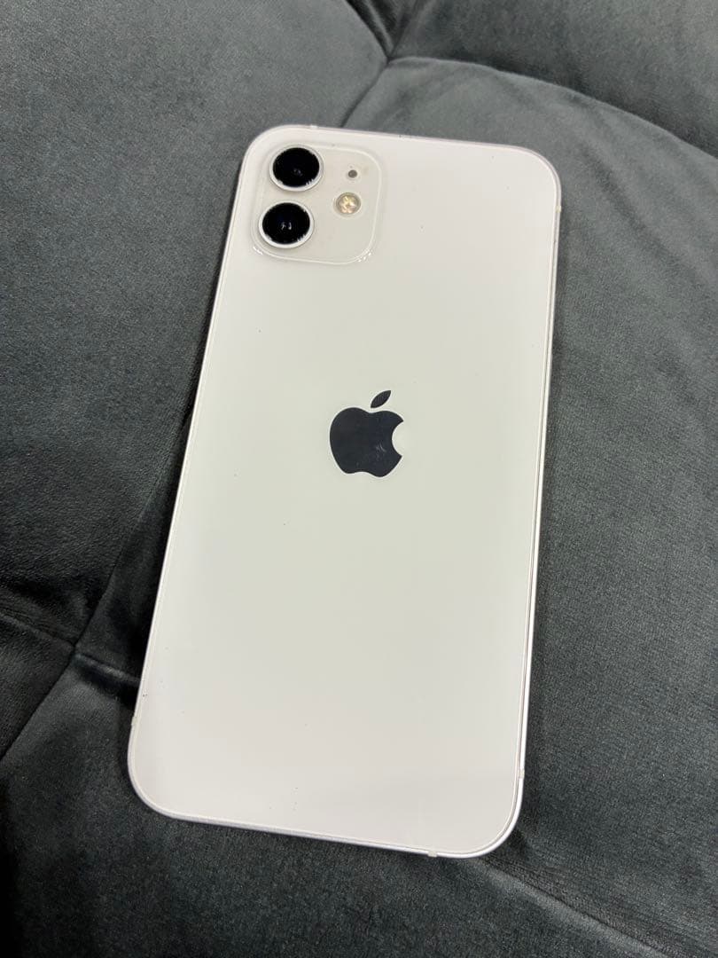 ドコモ iPhone64GB ホワイト