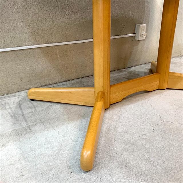 オールドキツツキ（飛騨産業家具）オーバルダイニングテーブル