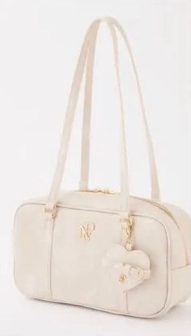 【新品】ハートミラー付きスクエアボストンバッグ　アイボリー