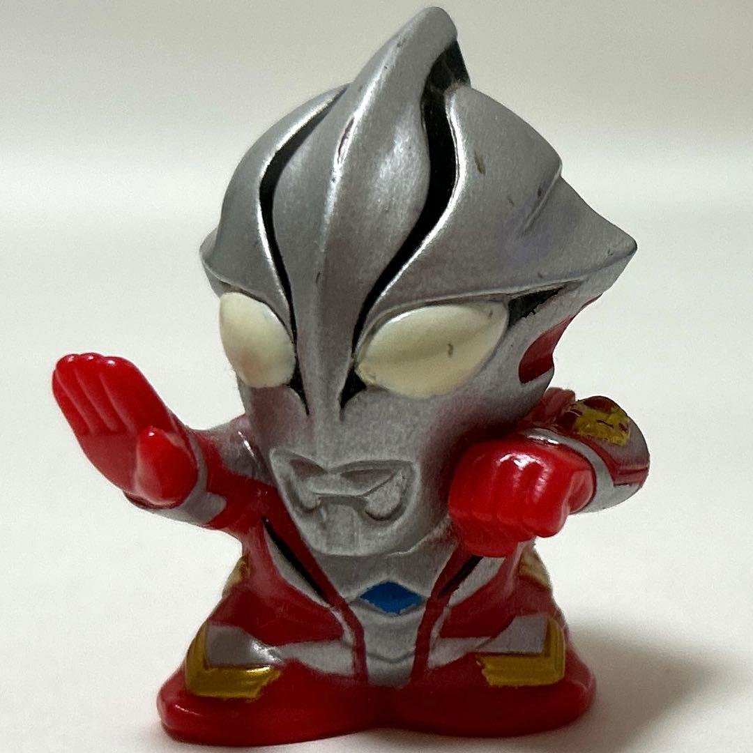 希少 レアポーズ 円谷 指人形 ウルトラマンメビウス インフィニティー