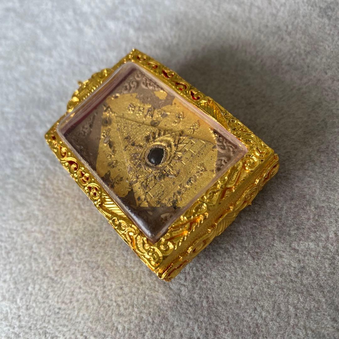 プラクルアン 偉大なる阿羅漢の眼 LPカオヘン師 最上級品 金運 守護 御守り