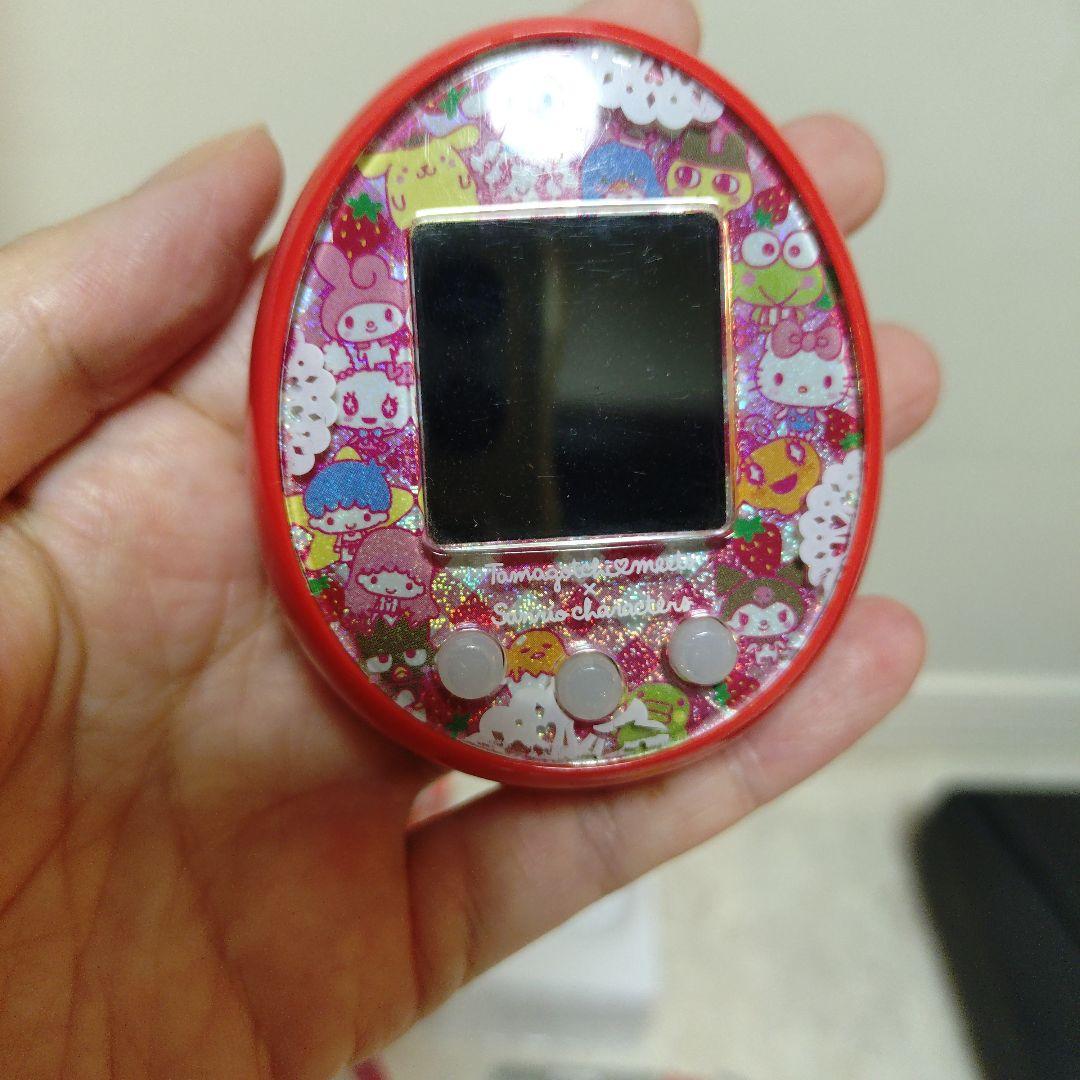 たまごっち みーつ　サンリオキャラクターズDXセット ストラップつき