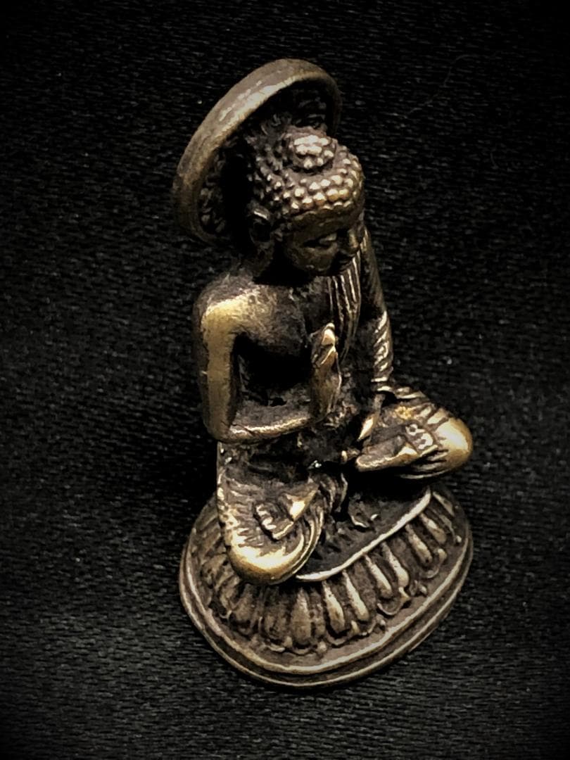 【 タイ鍍銀仏 】　骨董携行仏　ブラーフミー系文字刻