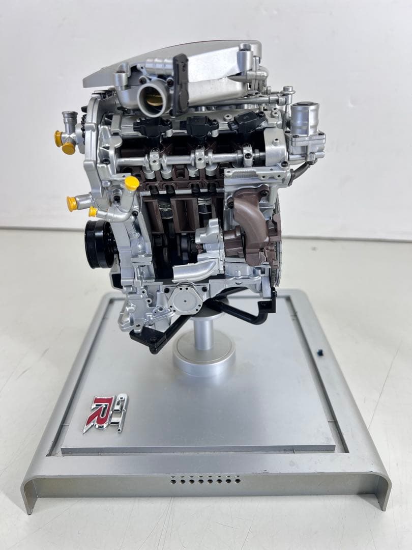 週刊日産GT-R エンジン模型完成品 1/5 R35 VR38DETT ジャンク