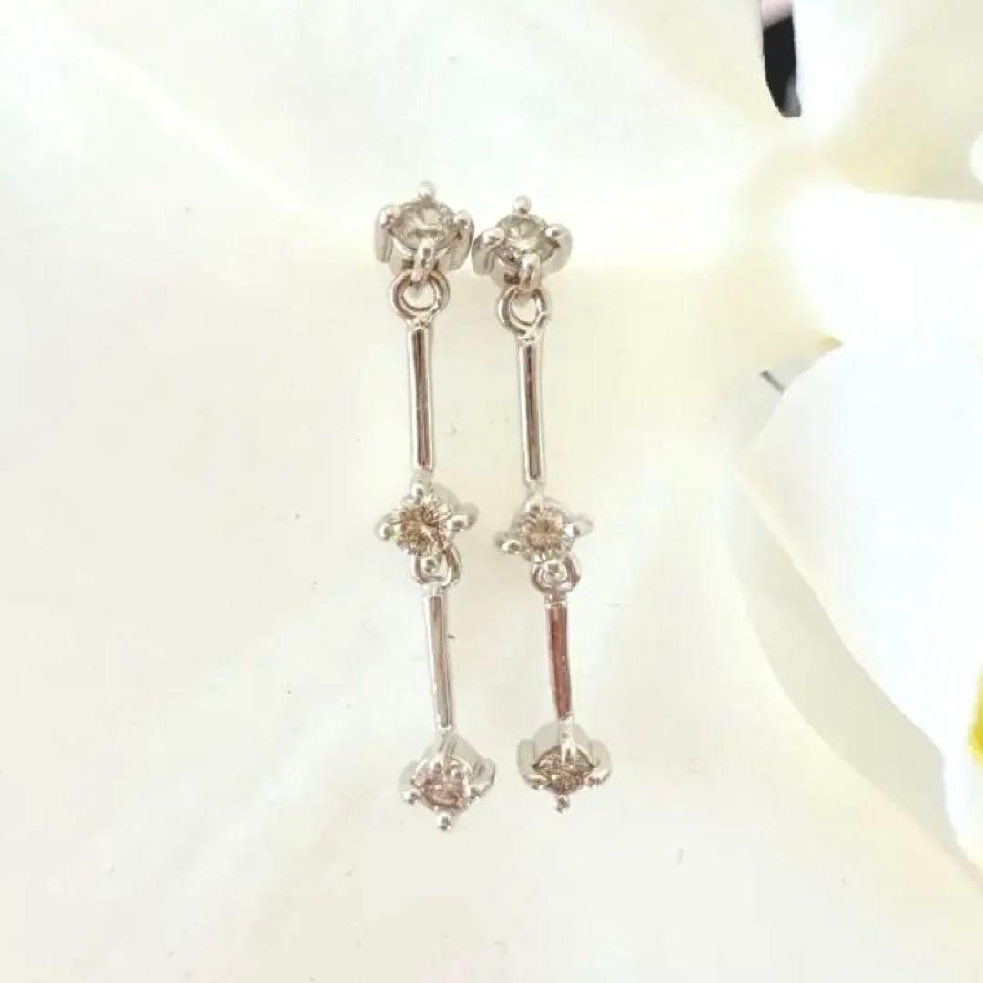ダイヤモンド　K18 WG ホワイトゴールド　0.20ct ピアス