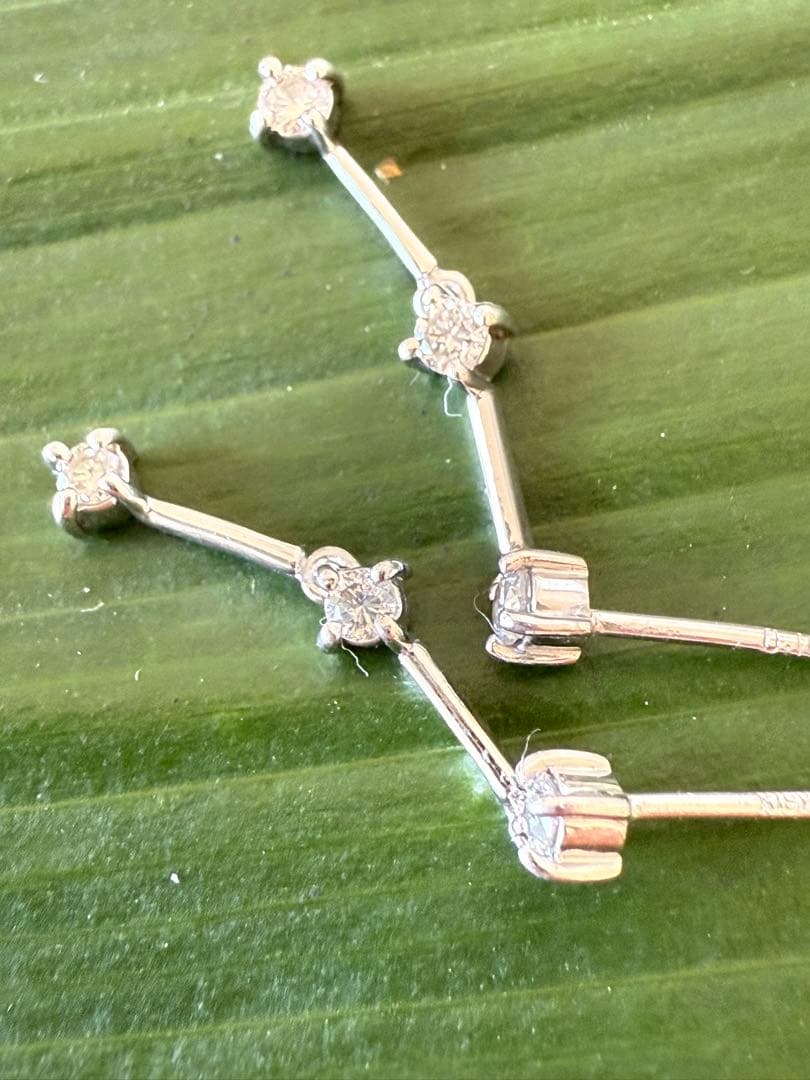 ダイヤモンド　K18 WG ホワイトゴールド　0.20ct ピアス