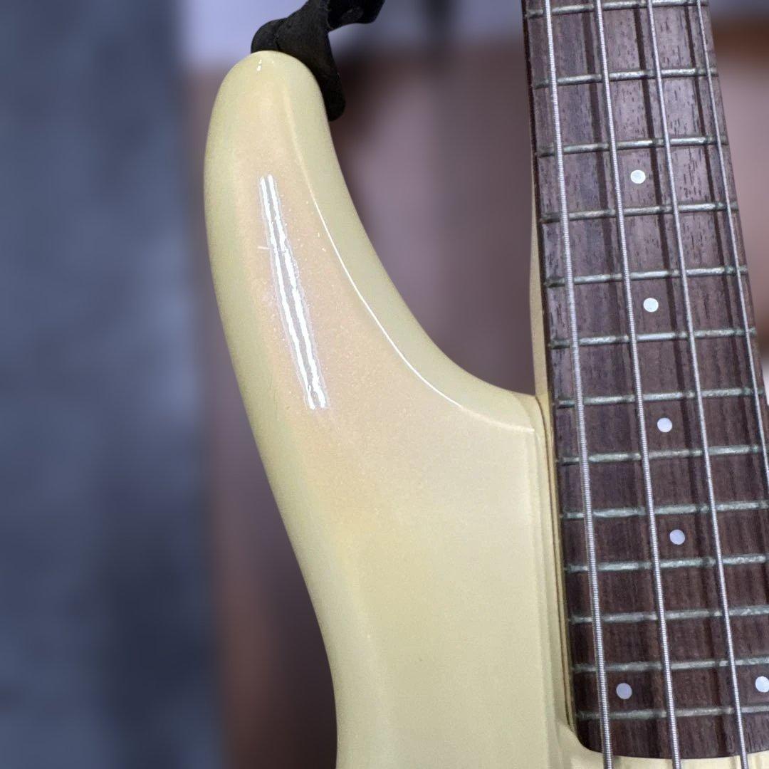 ④Ibanez Roadstar 1 Series ベースギター