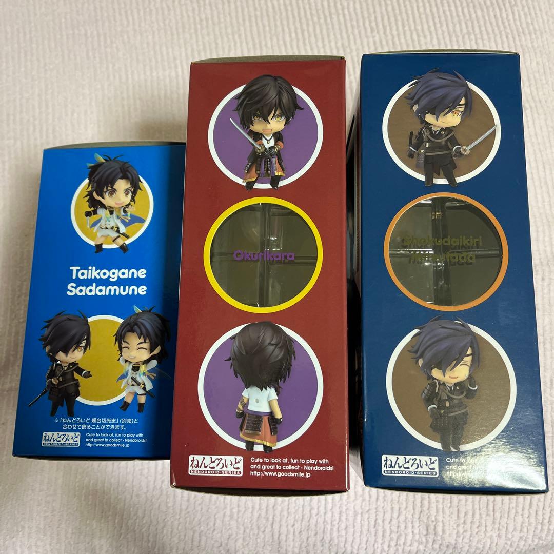 刀剣乱舞　ねんどろいど　大倶利伽羅　燭台切光忠　太鼓鐘貞宗　引っかけ　鶴丸国永