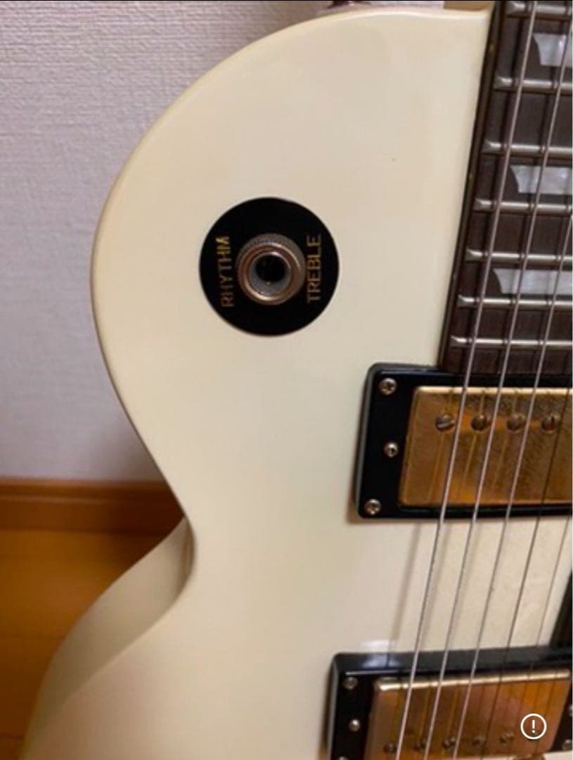 Epiphone レスポールスタイル エレキギター アイボリー