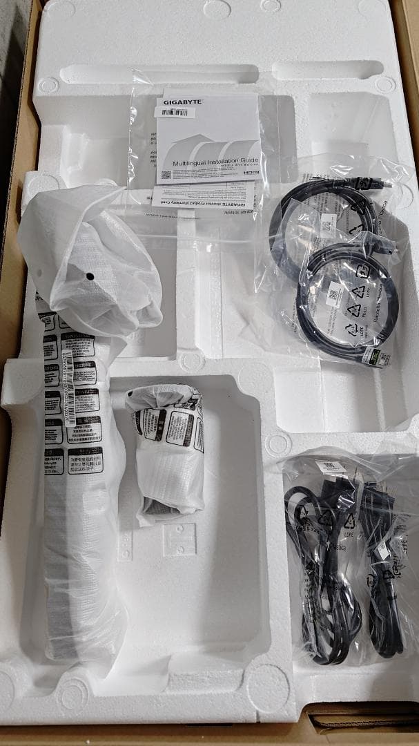 GIGABYTE M32U-AE 4K 31.5インチ ゲーミングモニター