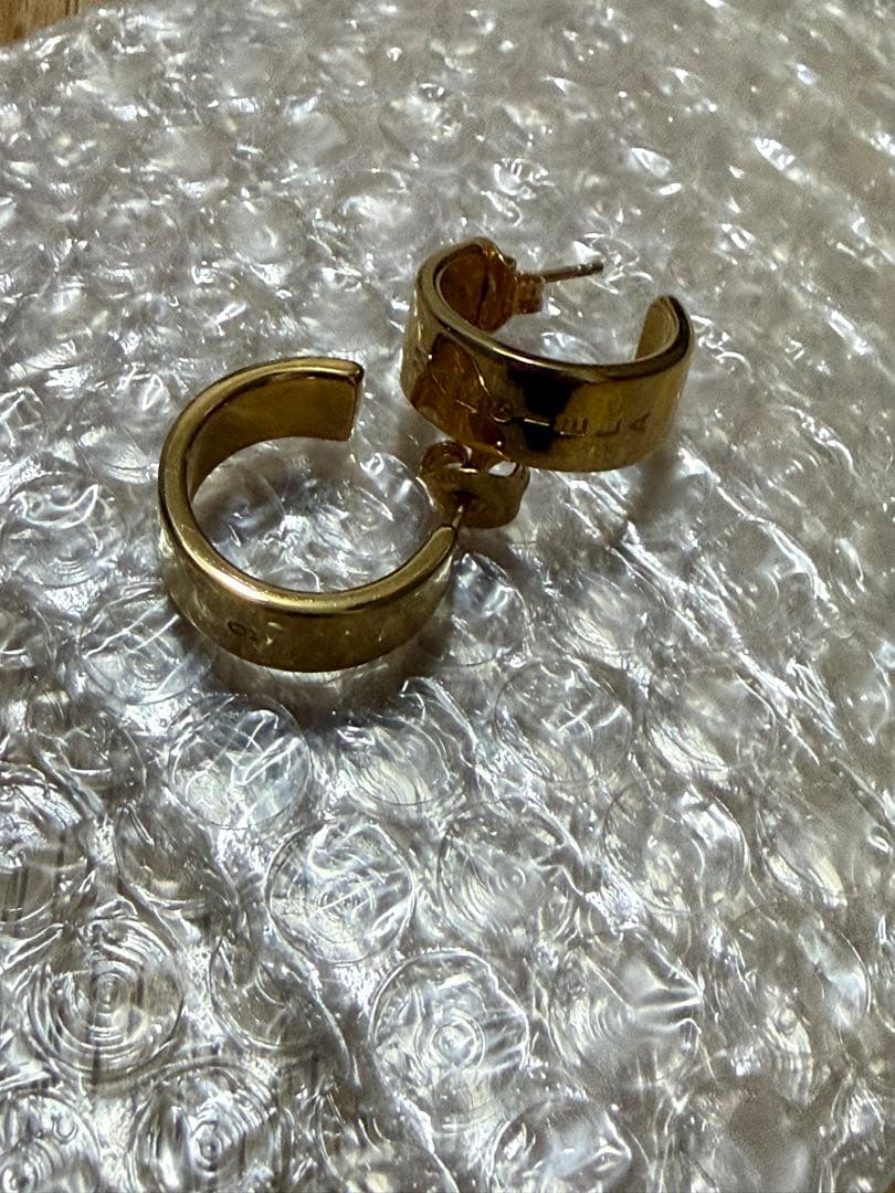 MM6 MAISON MARGIELA マルジェラ　フープピアス　ゴールド