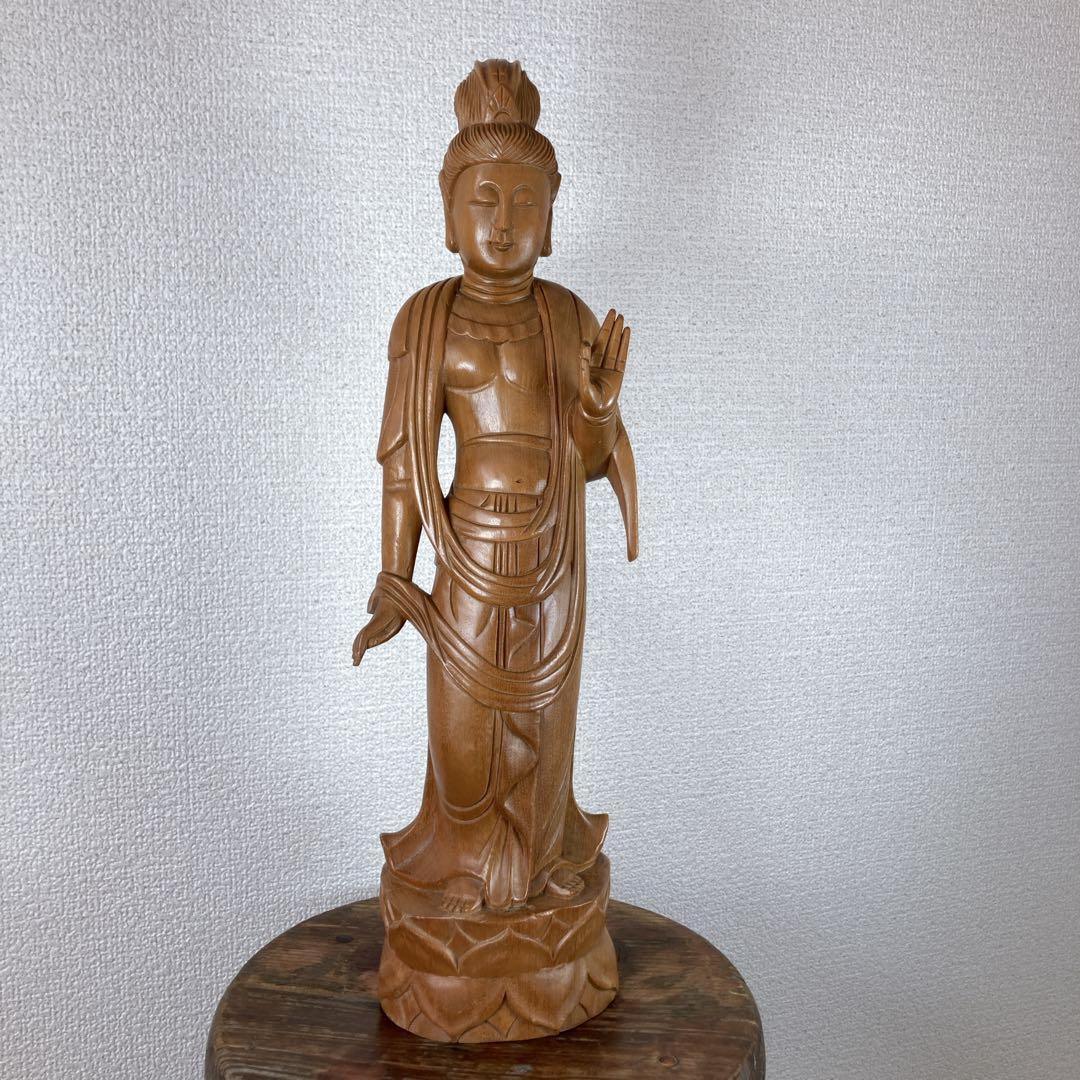 聖観音菩薩立像　一木造　高さ40ｃｍ　菩薩像　木彫り　彫刻　在銘　秀竹刀　柘植