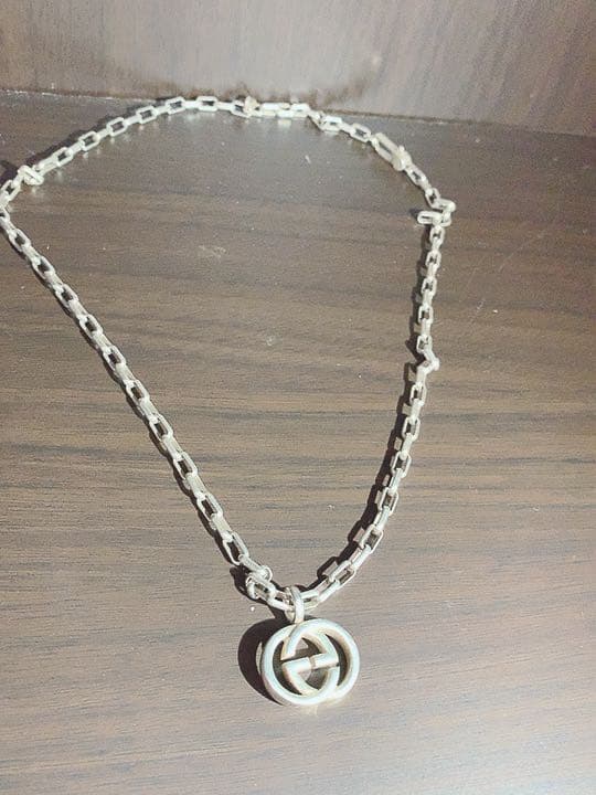 値下げしました！19000円→17777円！！GUCCI シルバーブリット