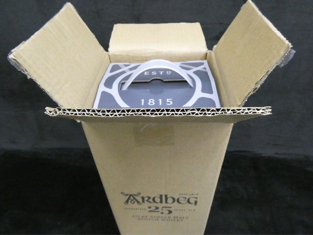 【超希少】ARDBEGアードベッグ25年　シングルモルト　アイリッシュ　スコッチ