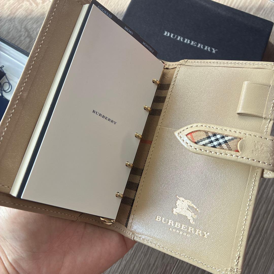 BURBERRY ベージュ スケジュール帳　システム手帳　手帳　バーバリー